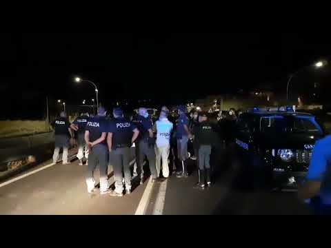 Morto giovane migrante investito durante fuga da Villa Sikania, tre poliziotti ferit