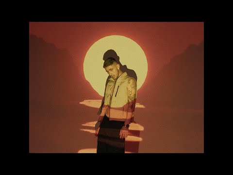 J BICHI - Koreana 🌸 (Video Oficial) | BVLGARIDADES (Trapperz)