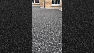 Perfect Driveway Look in Just One Day using Vuba Resin. #resinbound #driveway #paving #shorts