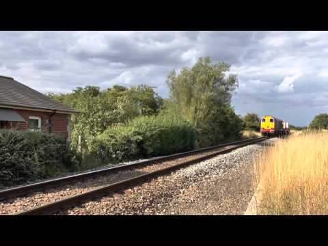 20305 and 20302 on 6M69, 15:42, Q, Leiston (for Sizewell) - Willesden