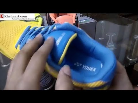 Review of yonex badminton shoes