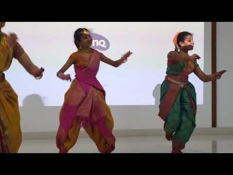 Muddu gare Yashoda mungita muthyamu veedu