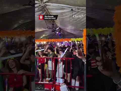 Viral en Tierra del Fuego: egresados cantaron la Marcha a las Malvinas