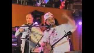 Shoukichi Kina &amp; Ry Cooder - Subete no Hito no Kokoro ni Hana o