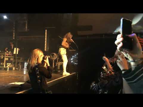 renforshort - moshpit (live front row at London o2 Academy Islington)