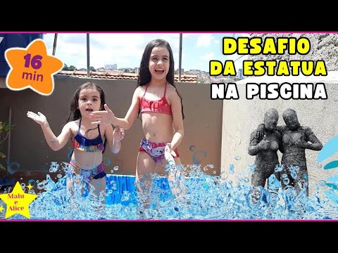 DESAFIO NA PISCINA  BRINCANDO DE ESTATUA E EQUILÍBRIO NA PISCINA | Compilado Malu e Alice