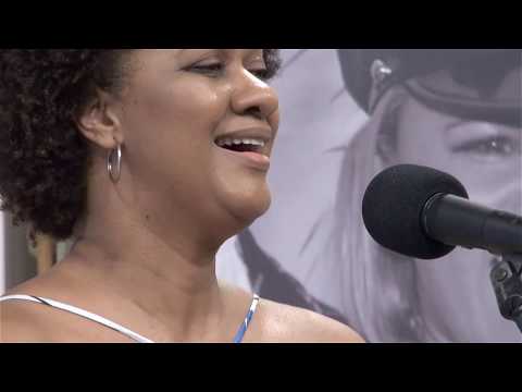 Nilze Carvalho em Celeste Maria