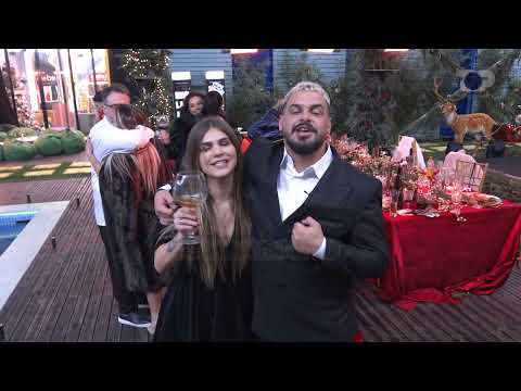 Viti i Ri 2022/Banorët urojnë dhe përqafojnë njëri tjetrin - Big Brother Albania Vip