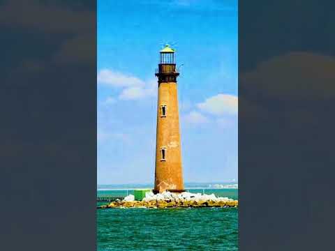 🇦🇬 Sandy Island Lighthouse (St. John's Harbour) Antigua and Barbuda #islandbeauty #lighthouse #sea