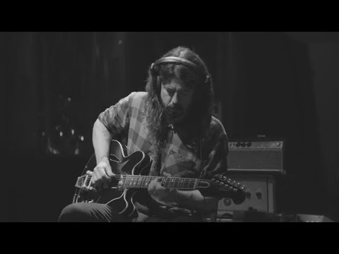 Dave Grohl Play Isolated Guitar 1