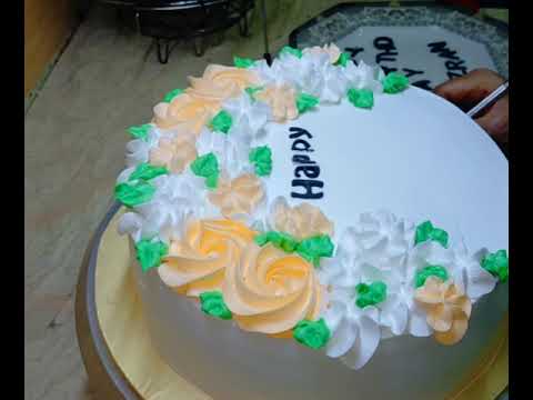 SIMPLE BUT ELEGANT ❤️ | DELICIOUS CAKE AT HOME | HOME BAKERY BY HUMERA