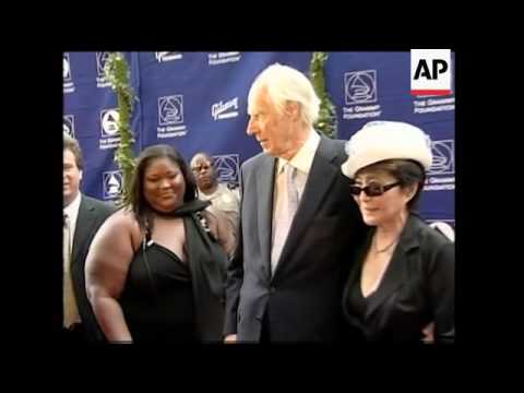 Beatles producer George Martin dies