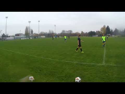 Escola 2007B - Huragan Wołomin 2006 wynik 4:2 data 5.11.2022