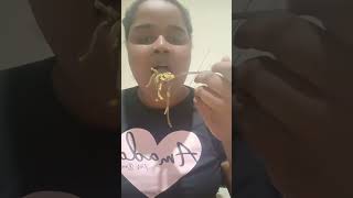 EXPERIMENTEI MACARRÃO COM ESPINAFRE PELA PRIMEIRA VEZ… E AGORA? ????????