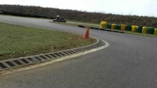 preview picture of video 'Karting Aigrefeuille Le Thou - Challenge du 08/10/2010 - Course 1'