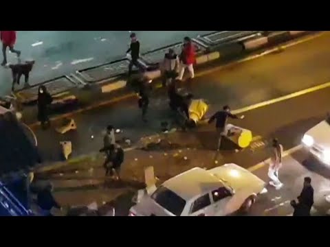 إيران عدة قتلى نتيجة الاحتجاجات وروحاني يتوعد "مثيري الاضطرابات"