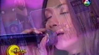 Katreeya English - Mai Chai Prao Ter Performance