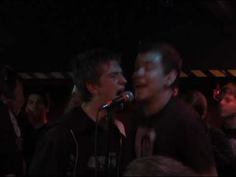 Videoclip de Those Anarcho Punks Are Mysterious... (Live) — Against Me!