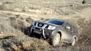 preview picture of video 'NAVARA subida escarbando al limite'