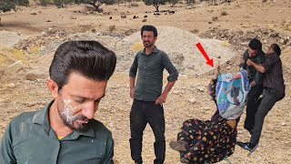 Download lagu Worry and Despair: Asghar's Difficult Moments Searching for Zainab in the Desert mp3 Download lagu Worry and Despair: Asghar's Difficult Moments Searching for Zainab in the Desert mp3