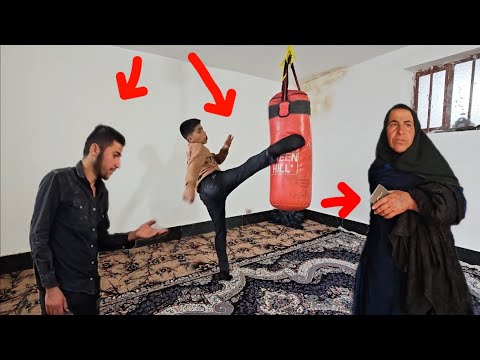 Hossein, the little son of nomads and his mother Soraya in the shadow of his older brother Hojjat