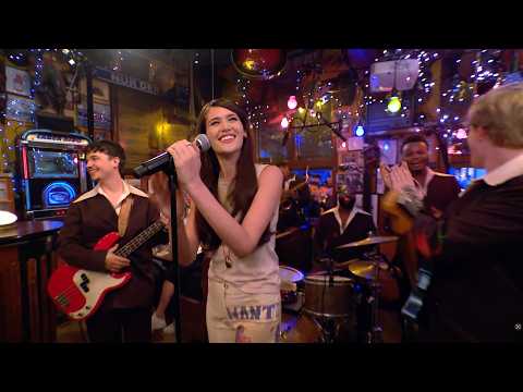 SIENNA SPIRO - Material Lover (Live on Inas Nacht)
