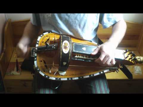 An Dro, vielle à roue - hurdy gurdy