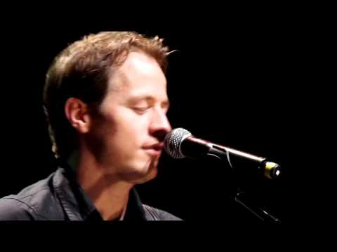 Aaron Lines - You Can't Hide Beautiful (Live)