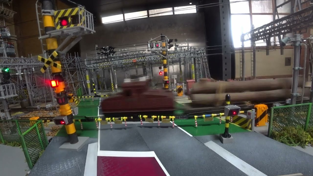 鉄道模型　踏切　Railroad crossing