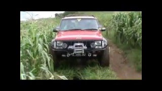 preview picture of video 'Jeep XJ Cherokee at bodogol, Lido, West of Java, Indonesia'