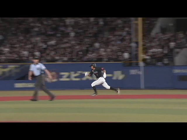 【5回裏】その脚力は未だ健在!! マリーンズ・荻野貴司が今シーズン初盗塁を決める!! 2023年8月10日 千葉ロッテマリーンズ 対 オリックス・バファローズ
