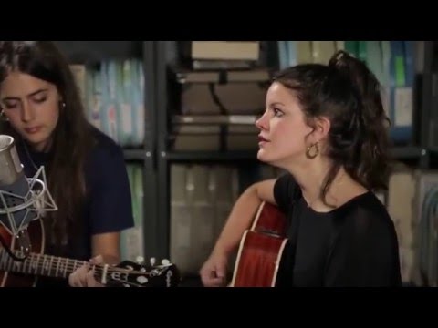 Hinds - It Ain't Me Babe - 1/6/2016 - Paste Studios, New York, NY