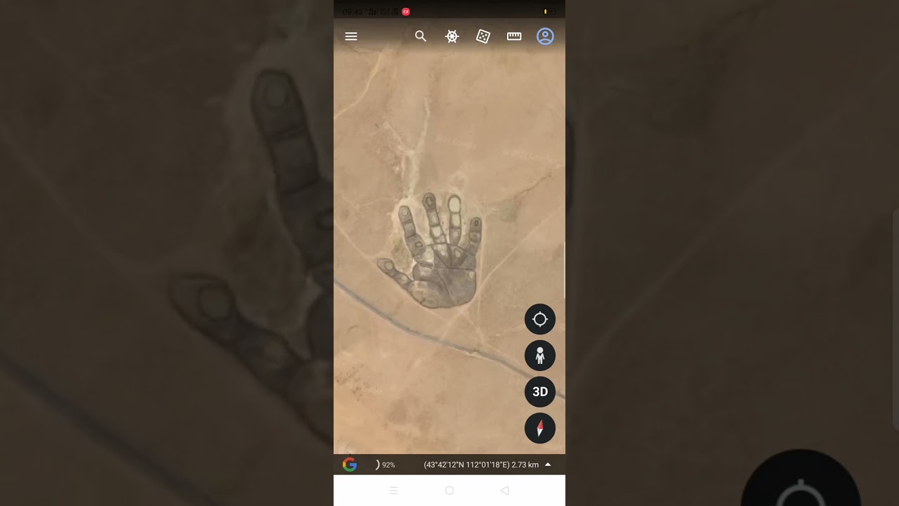 big hand in map#short