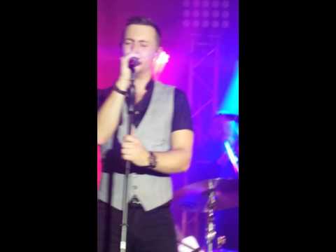 Nathan carter -can't stop loving you @ the marquee in drumlish 2016