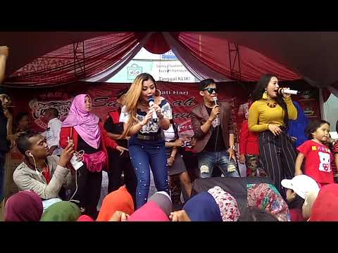 Pecaaah!! Padalarang digoyaaang jooos  seruni bahar feat zoerampal&dina sabun colek