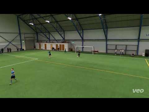 Komeetat P2013 vs VJS