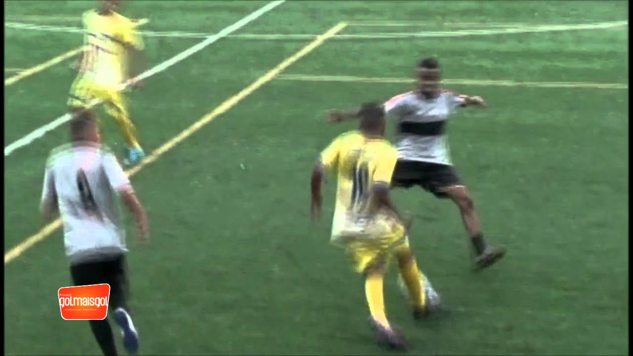 Melhores momentos do meia Vinicius Sales.