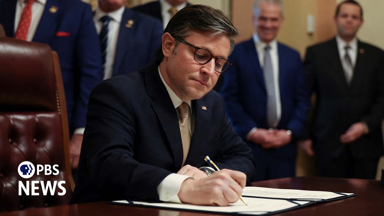 WATCH: Speaker Johnson gives remarks after signing migrant detention bill passed by Congress