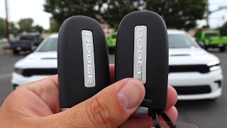 Dodge MOGGED Dodge! //2026 Dodge Durango RT vs 2026 Dodge Durango GT//
