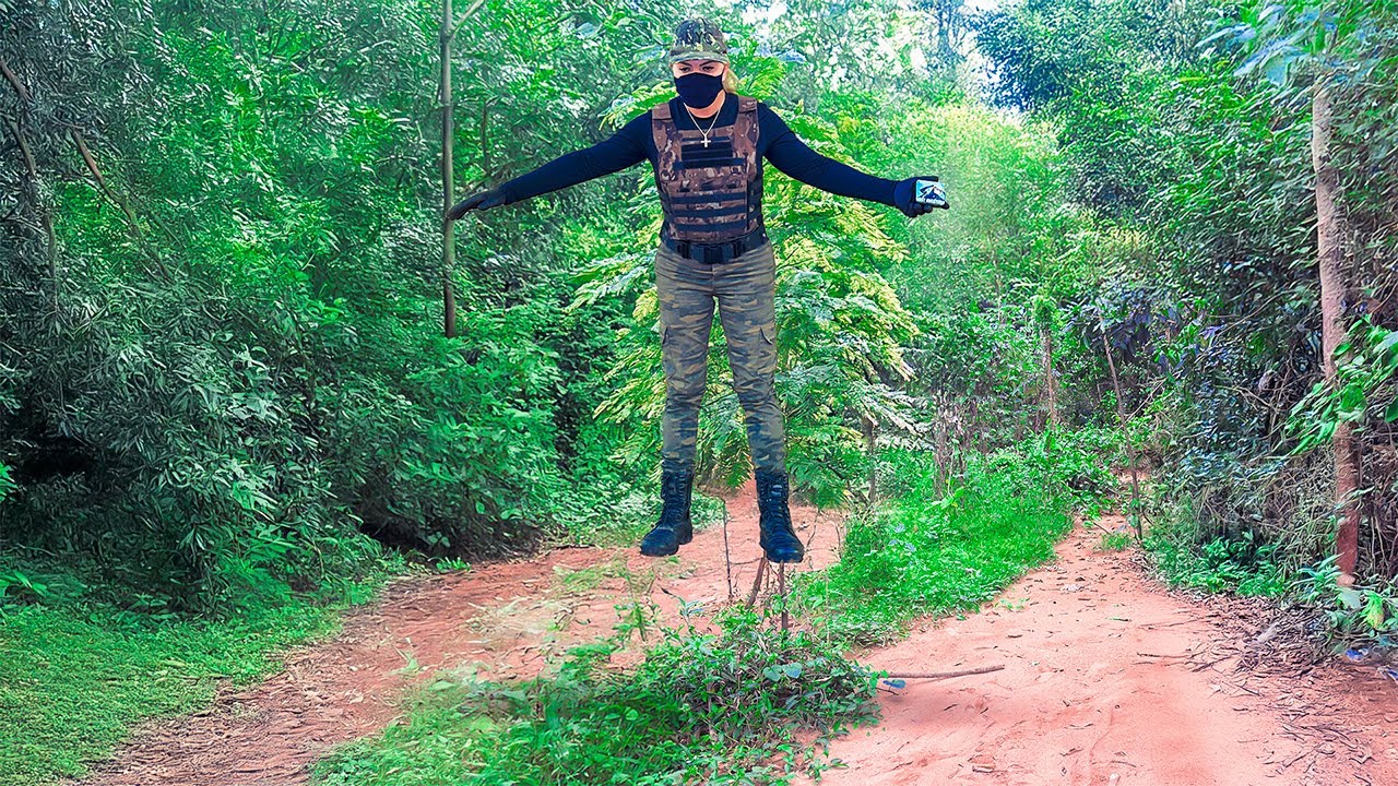 ROSY FLUTUA NO AR E FICA ASSUSTADA NÃO CONSEGUE ENTENDER MÃE ESPERA PELO FILHO - SPIRITBOX
