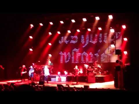 Icehouse - Touch the Fire ft Michael Paynter (live) - Perth 2017