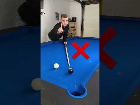Pool lesson: how a beginner ❌ vs an expert would play this shot ✅ #billiards #billiard