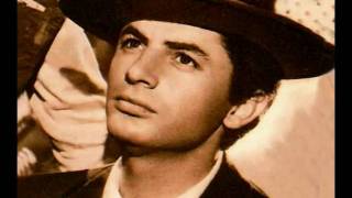 Antonio Molina y Diana Navarro cantan Una Paloma Blanca