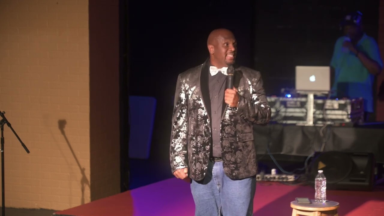 Promotional video thumbnail 1 for Comedian David Carter
