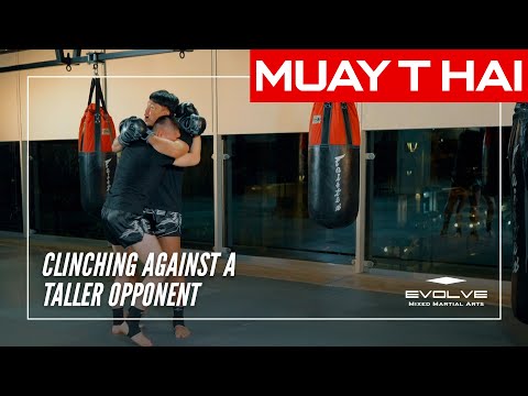 Clinching Against A Taller Opponent | Evolve University’s Fight IQ & Strategies
