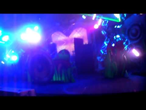 ARTY @ Love Groove 2011 - 20 more minutes of arty! prt 2