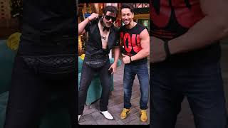 Download lagu Jackie Shroff with Son Tiger Shroff 🐯🌞😘 Mera Bachcha Hai Tu👨‍👦 Amezing Baap Beta #shorts mp3