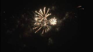 preview picture of video 'Nanton 2010 Fireworks (Part 2)'