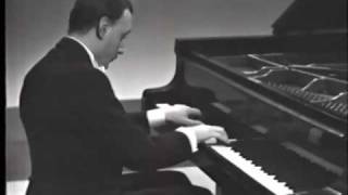 Download lagu Michelangeli plays Debussy Images 2/3 - Poissons d'or mp3 Download lagu Michelangeli plays Debussy Images 2/3 - Poissons d'or mp3