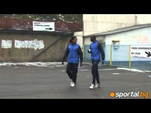 Coffee for Gara Dembele before  training